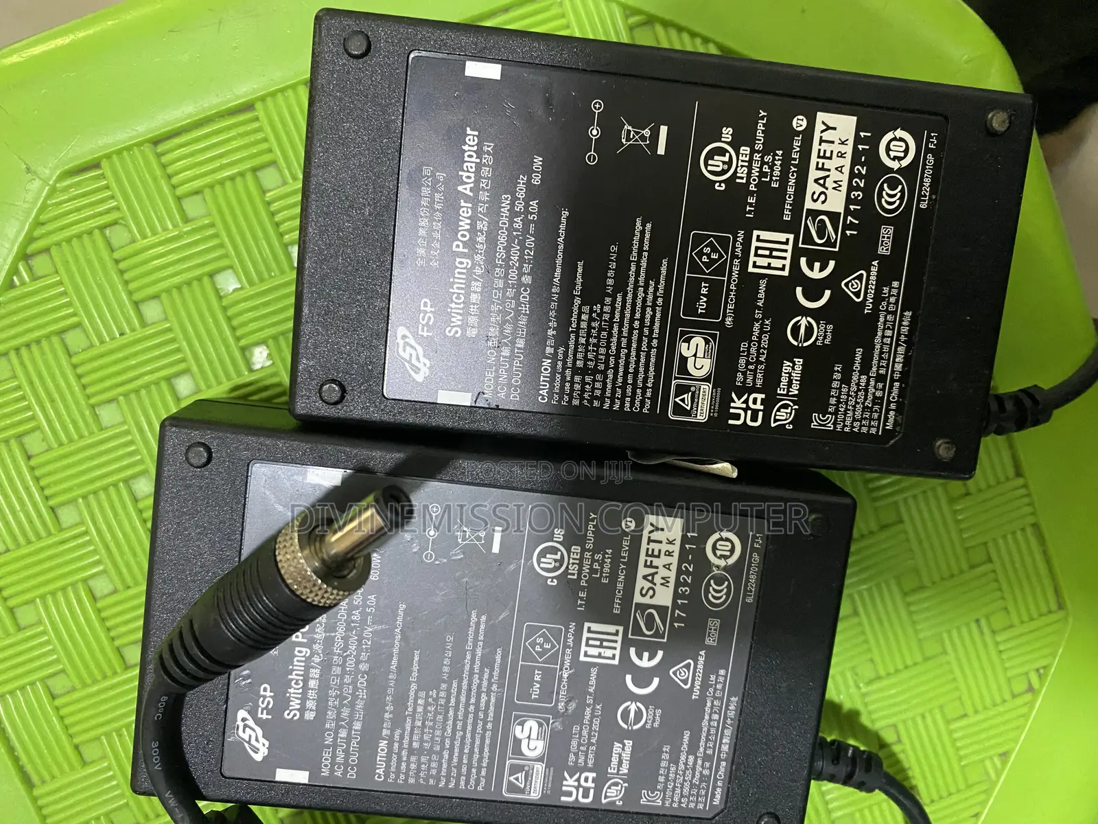 12v 5a Adapter/Charger 60w Uk  Standard