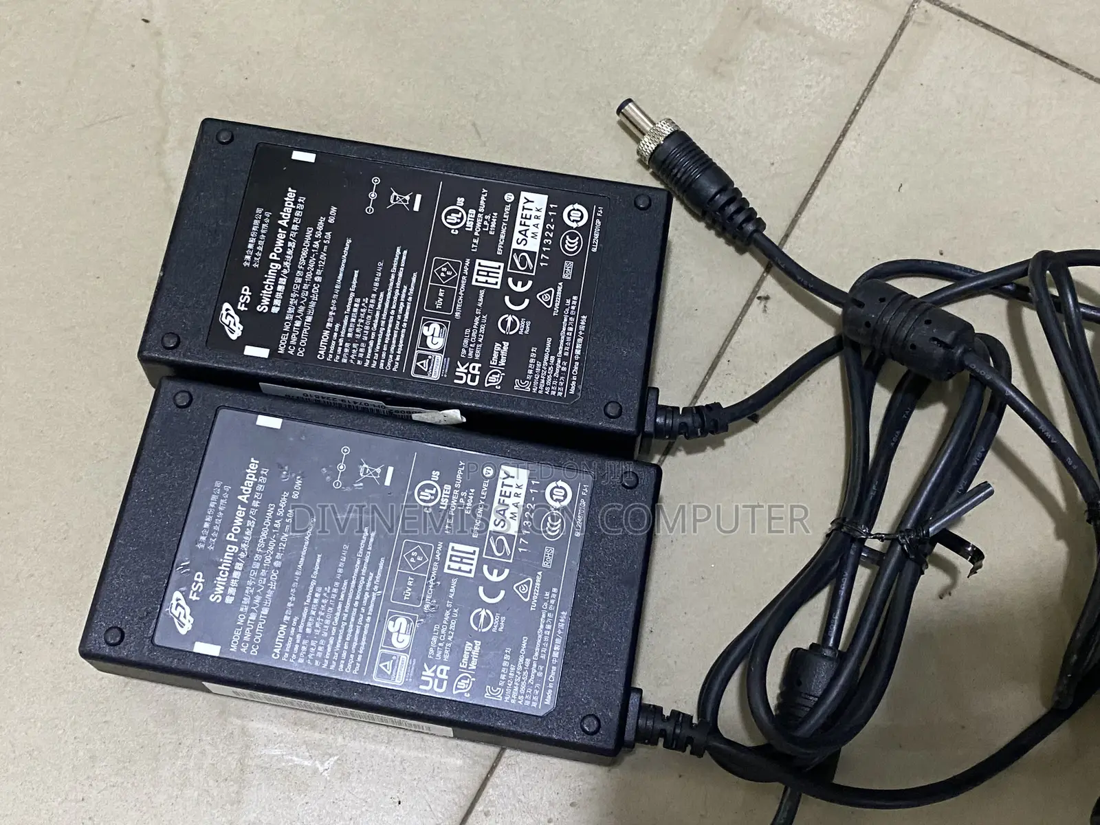 12v 5a Adapter/Charger 60w Uk  Standard