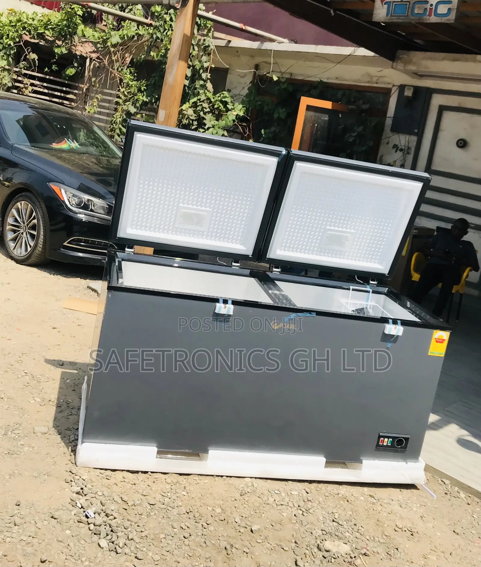 Elegant Dark Grey Doubledoor PCF-6004-25y Pearl Freezer