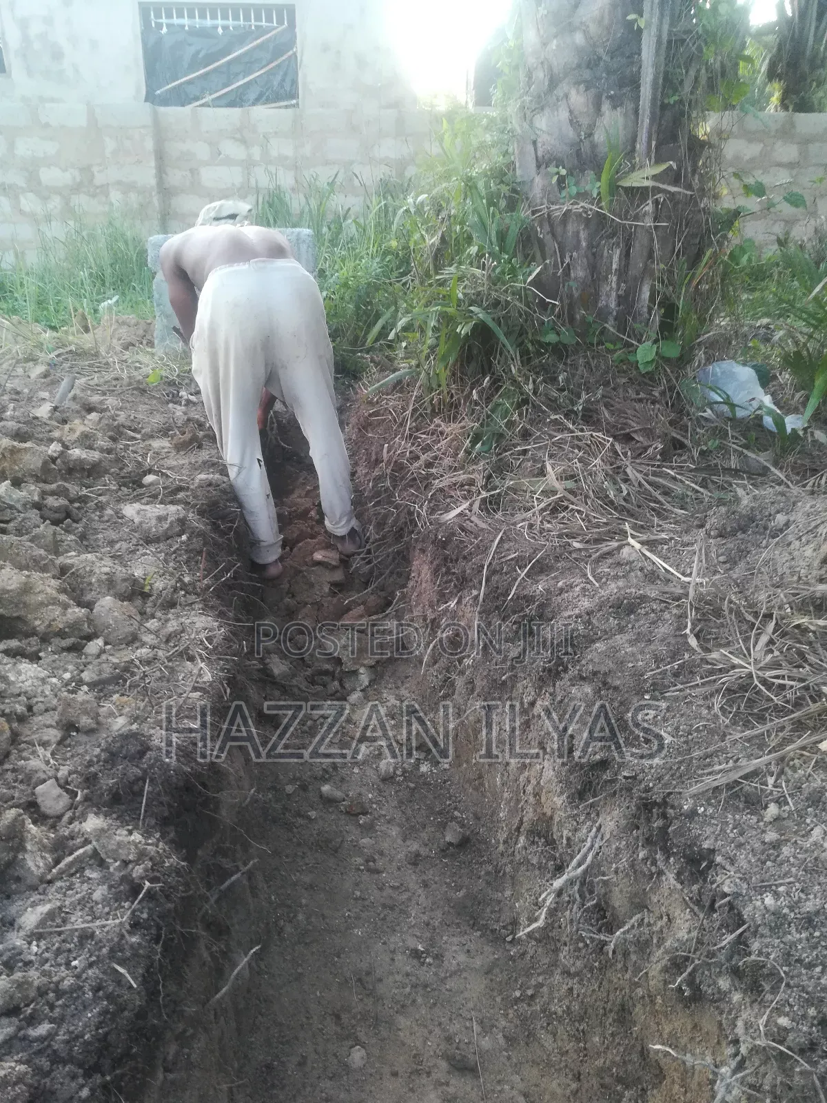 Fence Wall Digging and Laying