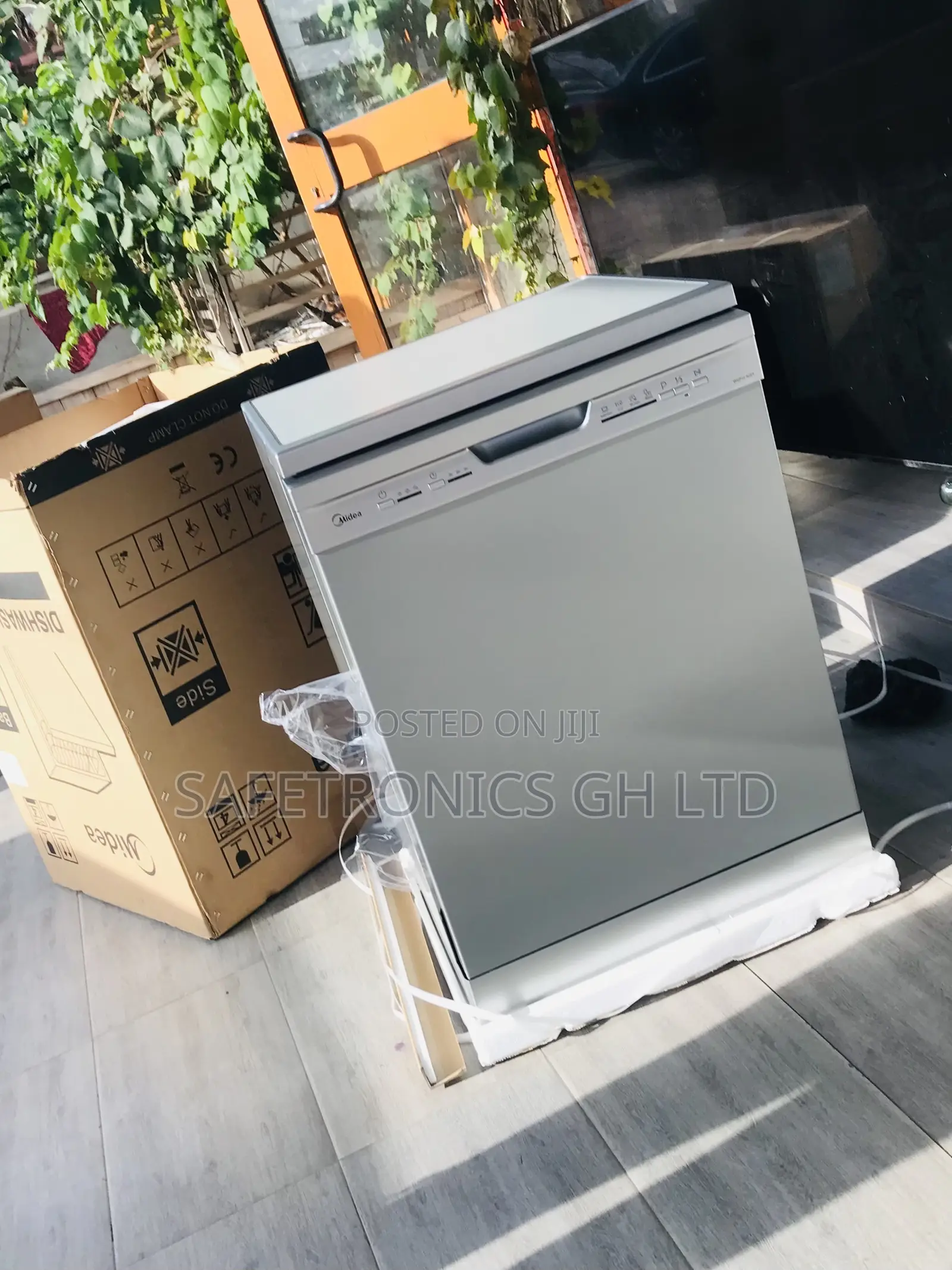 Super Fast 12 Plates Midea Grey Dishwasher