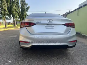 Hyundai Accent SEL 2021 Silver