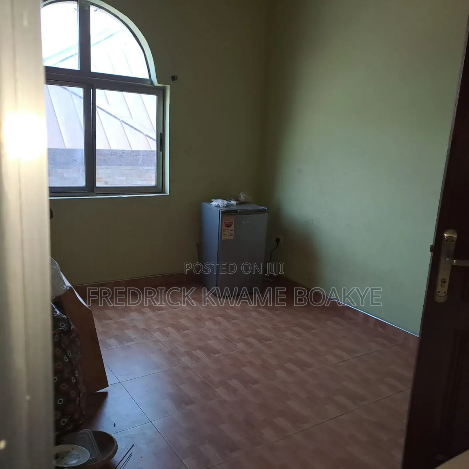 10bdrm House in 10 Bedrooms House for rent