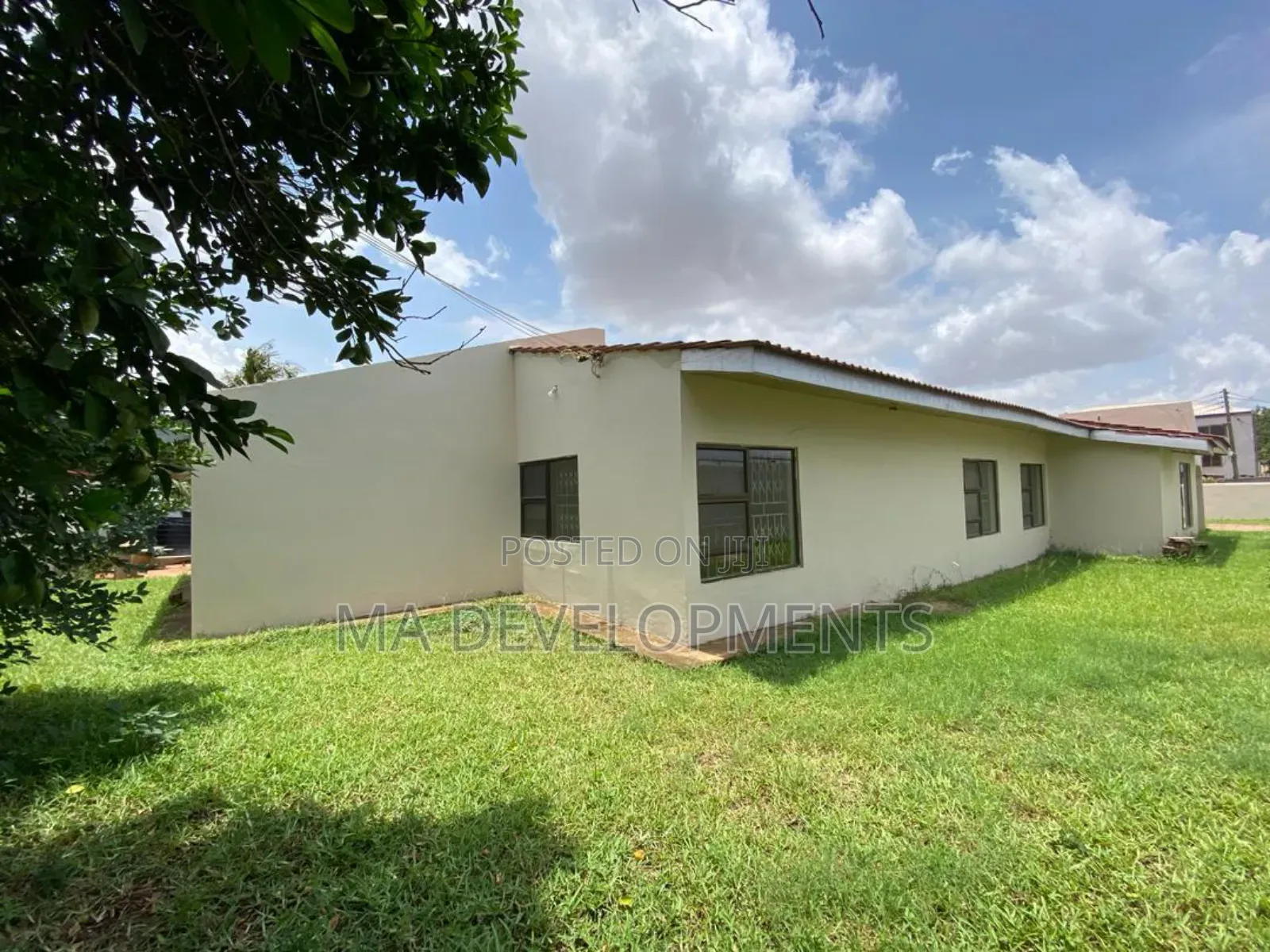5bdrm House in Madev Realty, Tantra Hills for sale