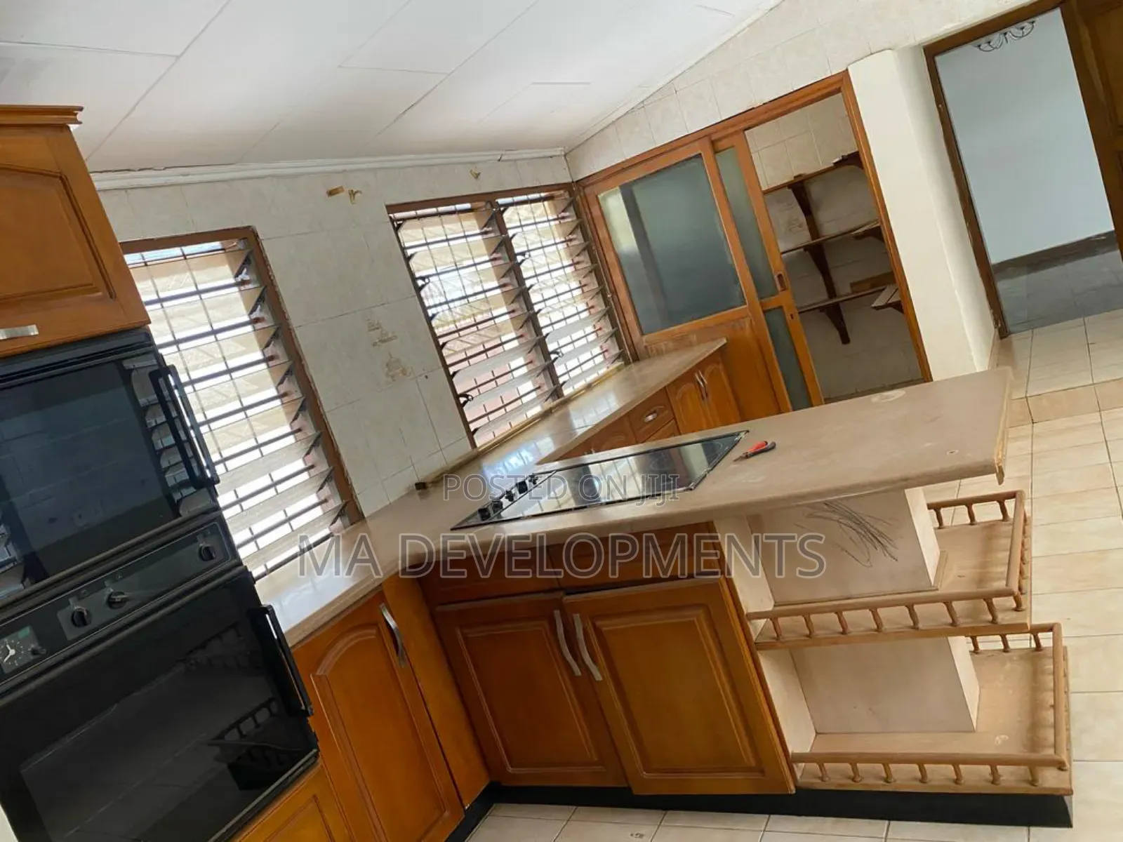 5bdrm House in Madev Realty, Tantra Hills for sale