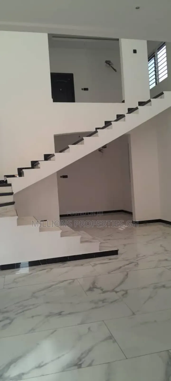 4bdrm House in Millions Properties, Kumasi Metropolitan for sale
