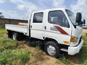 Hyundai Mighty Double Cabin
