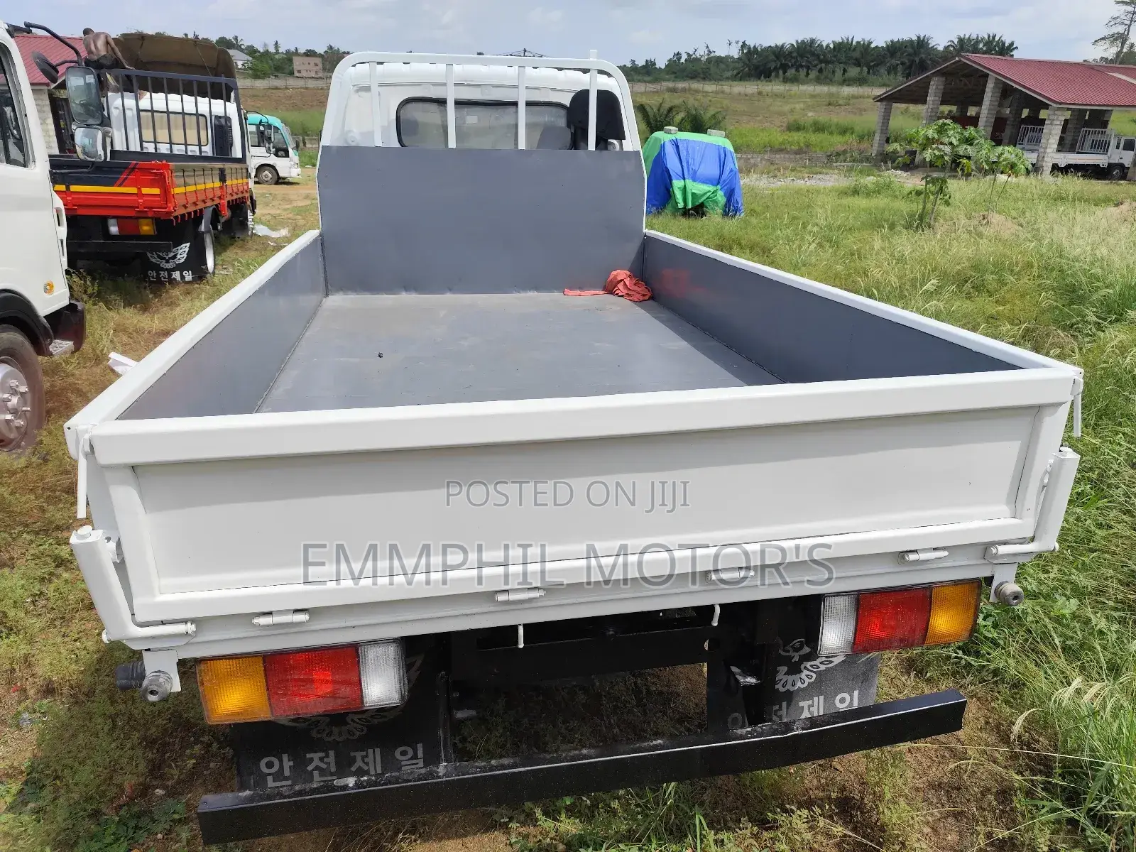 Hyundai Mighty Double Cabin