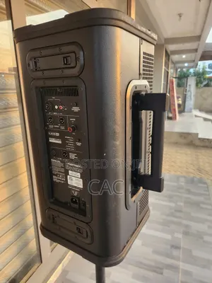 Line6 Stagesource L2t Intelligent Speaker