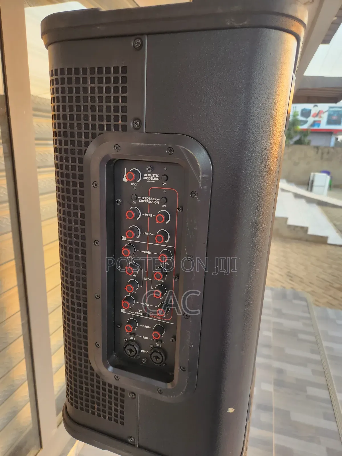 Line6 Stagesource L2t Intelligent Speaker