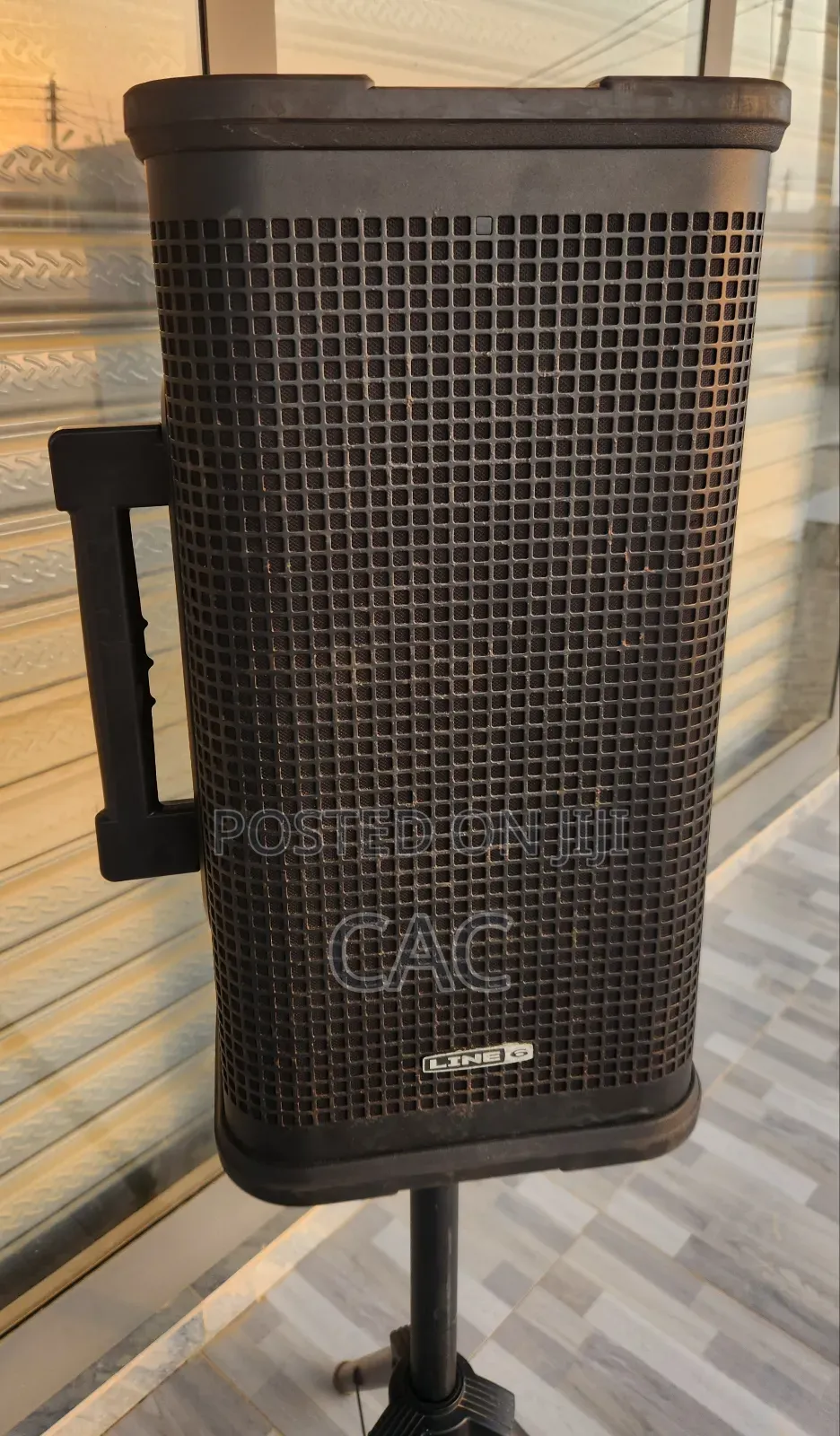 Line6 Stagesource L2t Intelligent Speaker