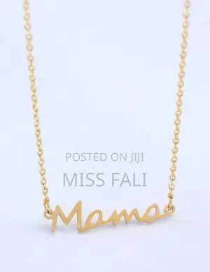 Fadeless Mama Necklace With Complementary Card