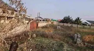 One Acre Land With 3bedrooms House for Sale in Tema C 25