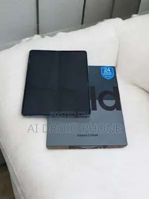 New Samsung Galaxy Z Fold4 256 GB Gold