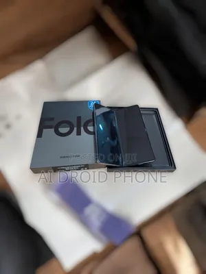 New Samsung Galaxy Z Fold4 256 GB Green