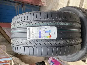 325/35 Zr22 Continental Contisportcontact 5p Tire