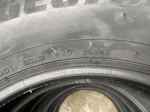 235/65 R17 Bridgestone Dueler H/P Sport 104v