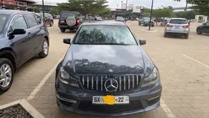Photo - Mercedes-Benz C250 2014 Gray