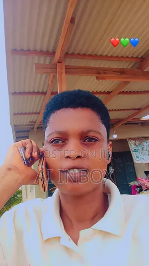 Am to Apply for CV.House Girl