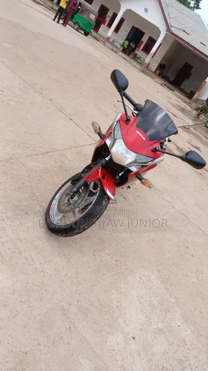 Honda CBR 2016 Red