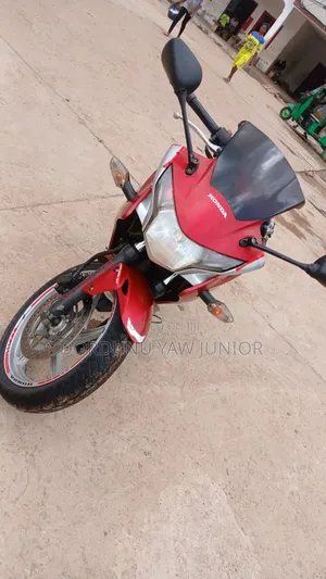 Honda CBR 2016 Red