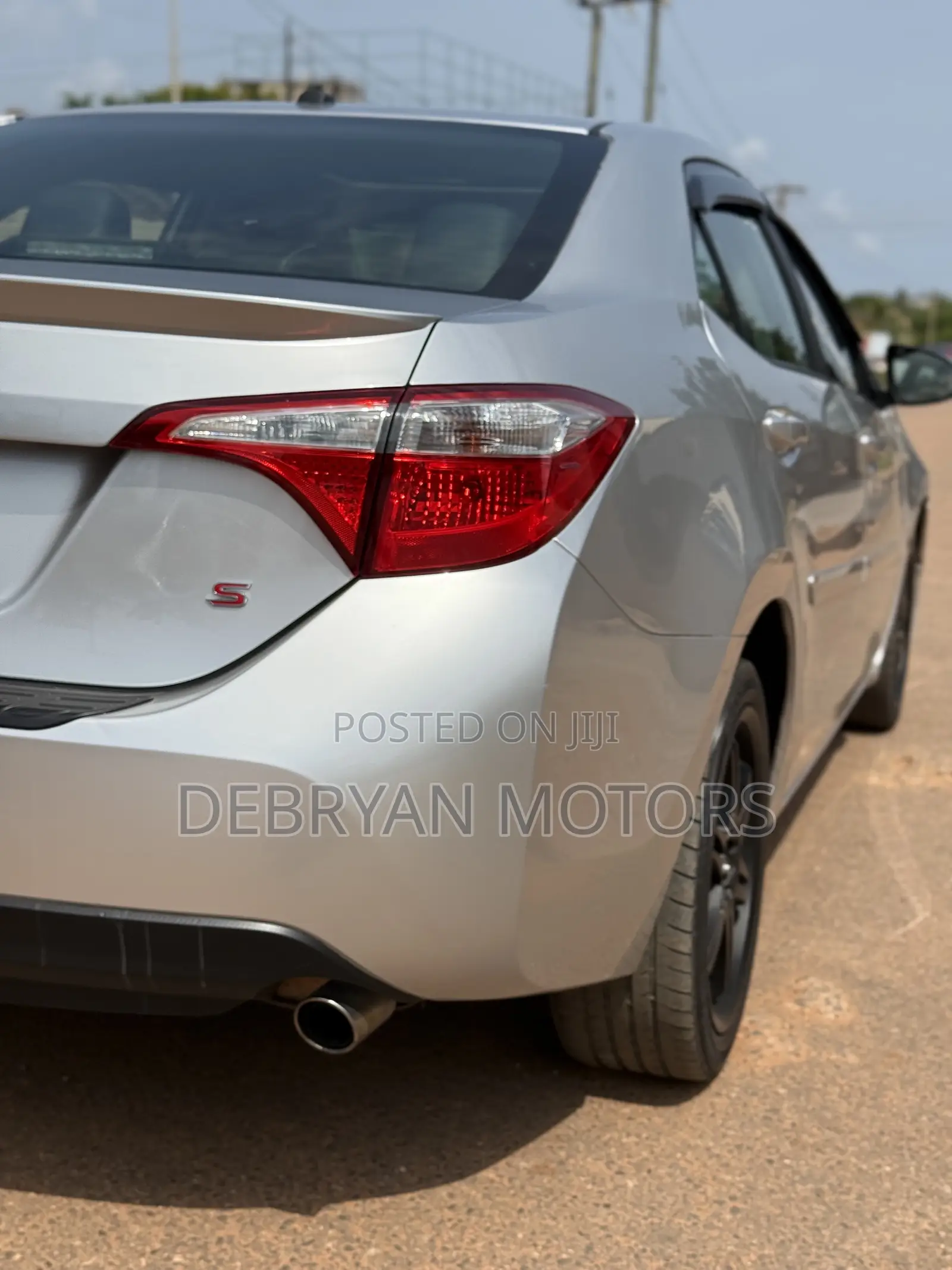 Toyota Corolla S Premium 4dr Sedan (1.8L 4cyl CVT) 2016 Silver