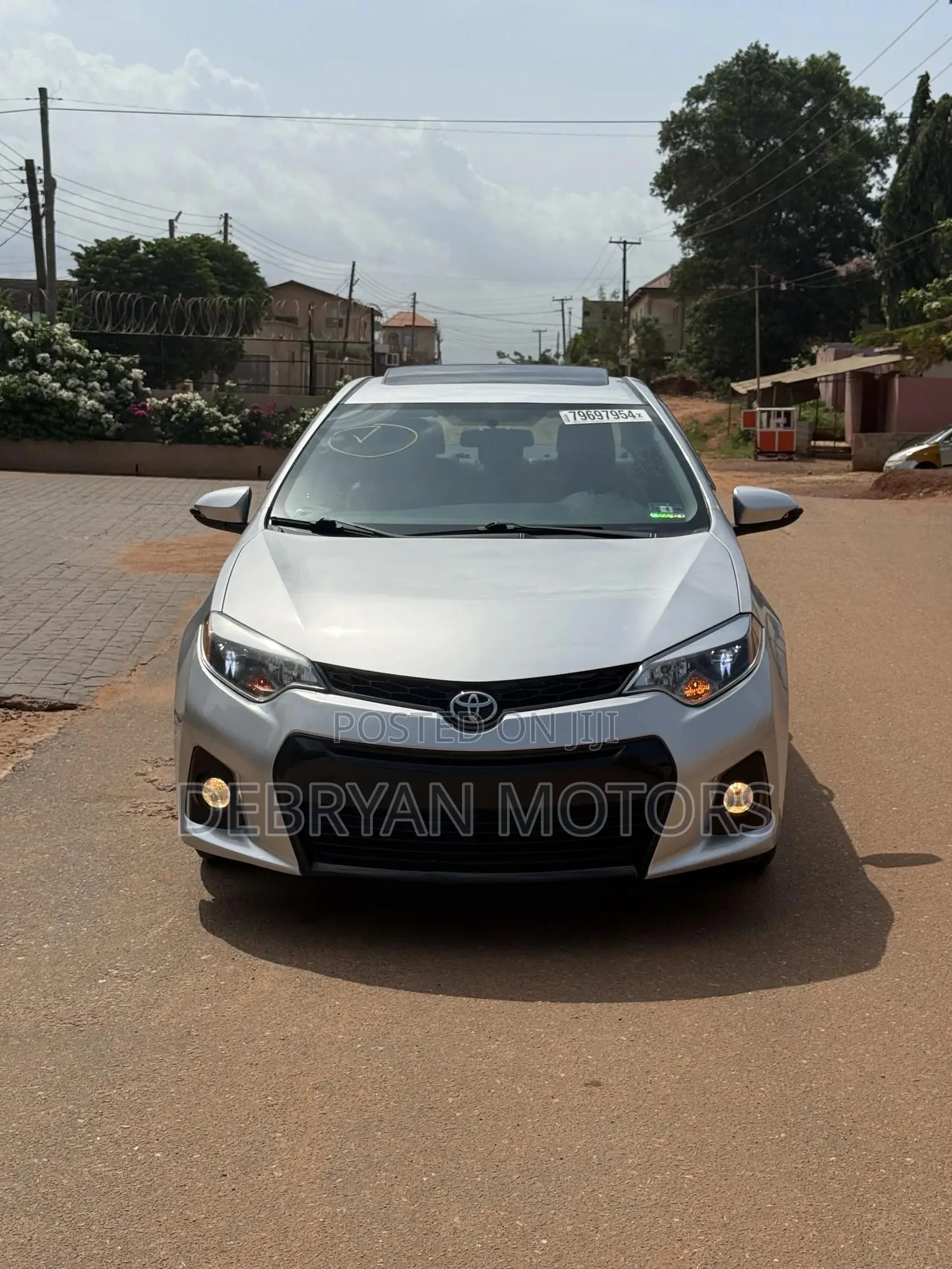Toyota Corolla S Premium 4dr Sedan (1.8L 4cyl CVT) 2016 Silver