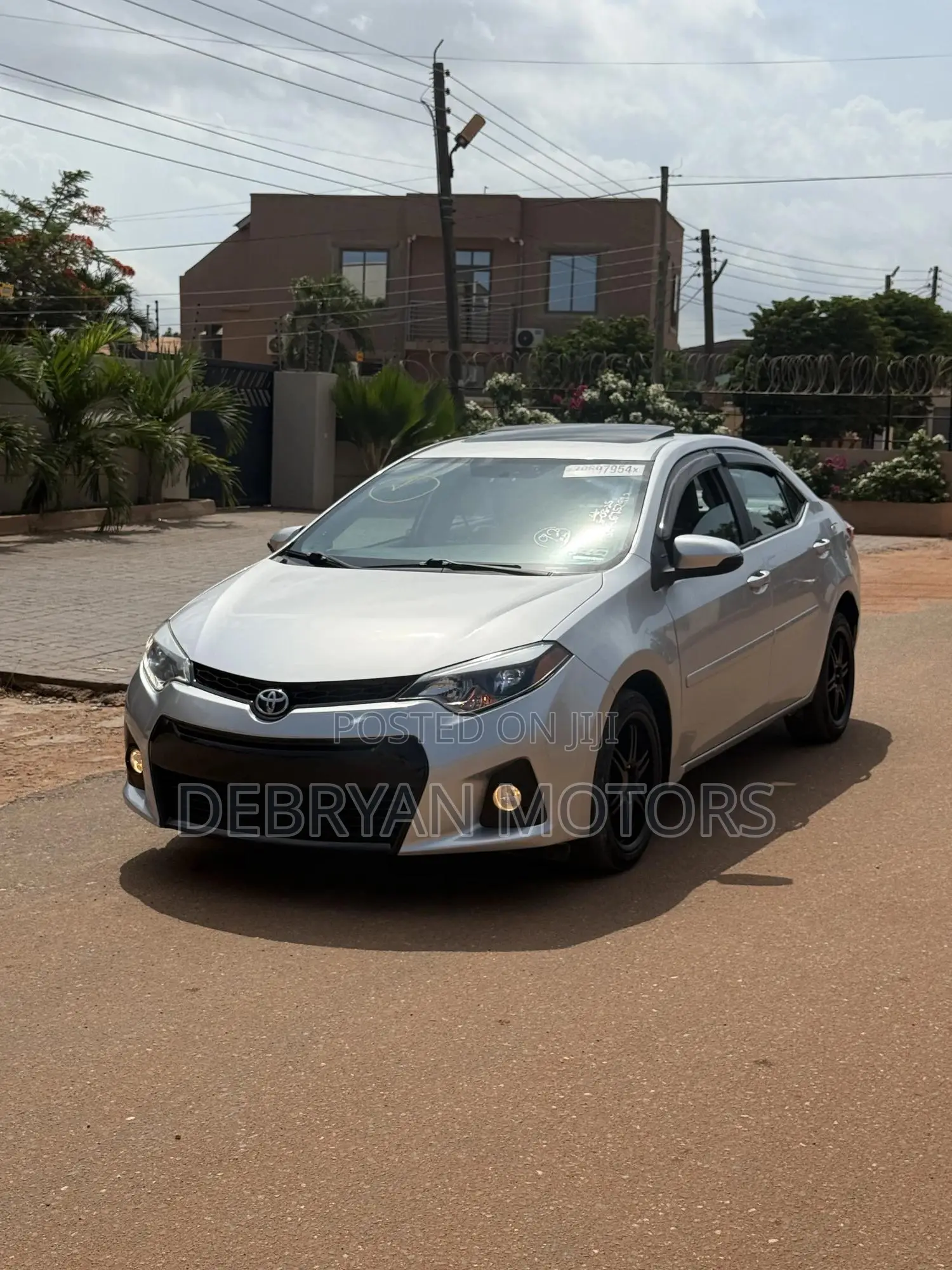 Toyota Corolla S Premium 4dr Sedan (1.8L 4cyl CVT) 2016 Silver