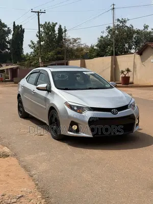 Toyota Corolla S Premium 4dr Sedan (1.8L 4cyl CVT) 2016 Silver