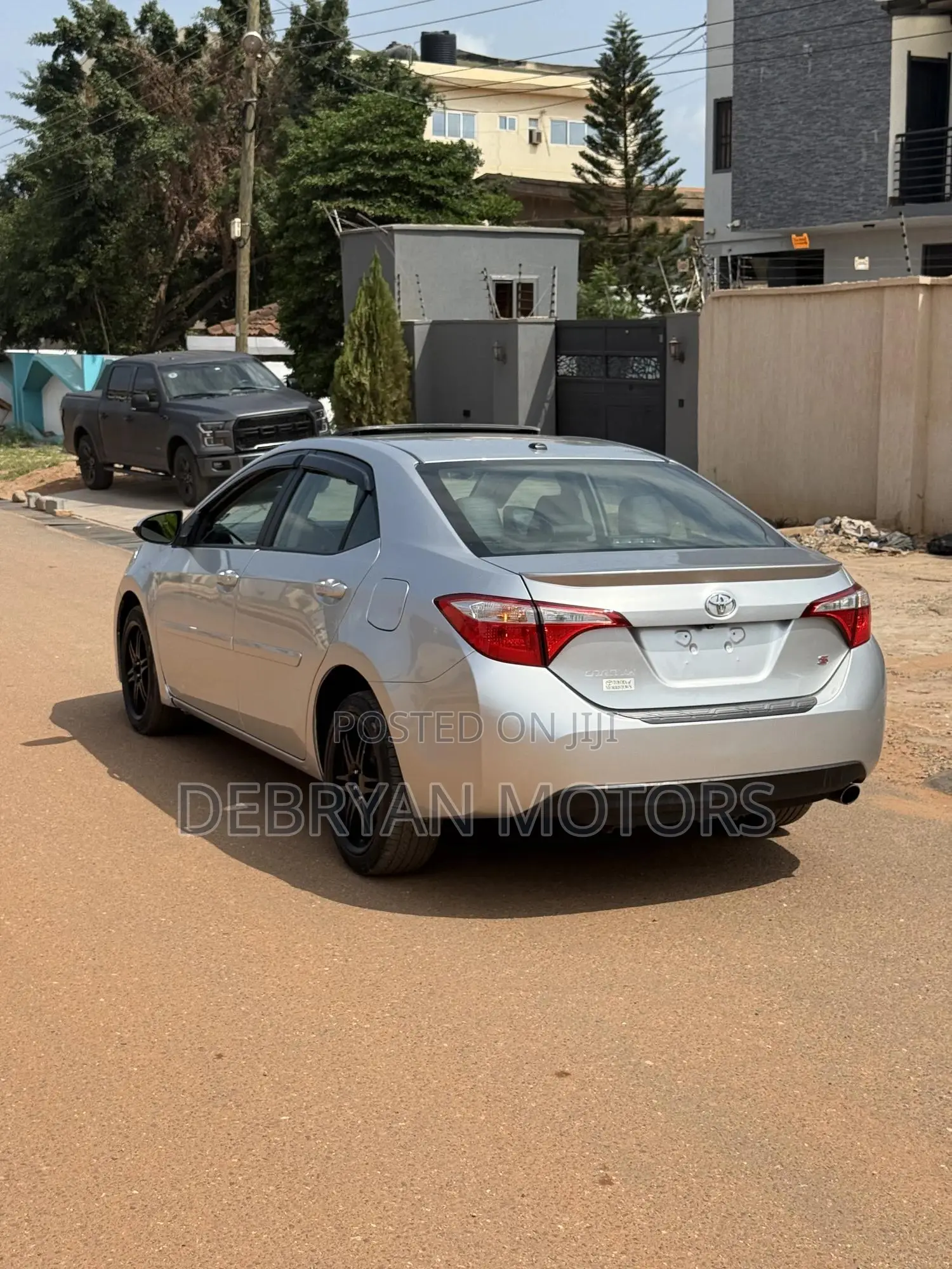 Toyota Corolla S Premium 4dr Sedan (1.8L 4cyl CVT) 2016 Silver