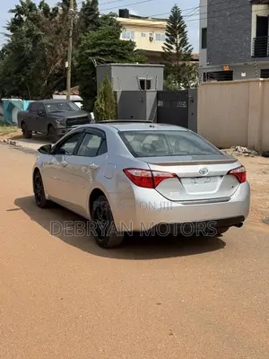Toyota Corolla S Premium 4dr Sedan (1.8L 4cyl CVT) 2016 Silver