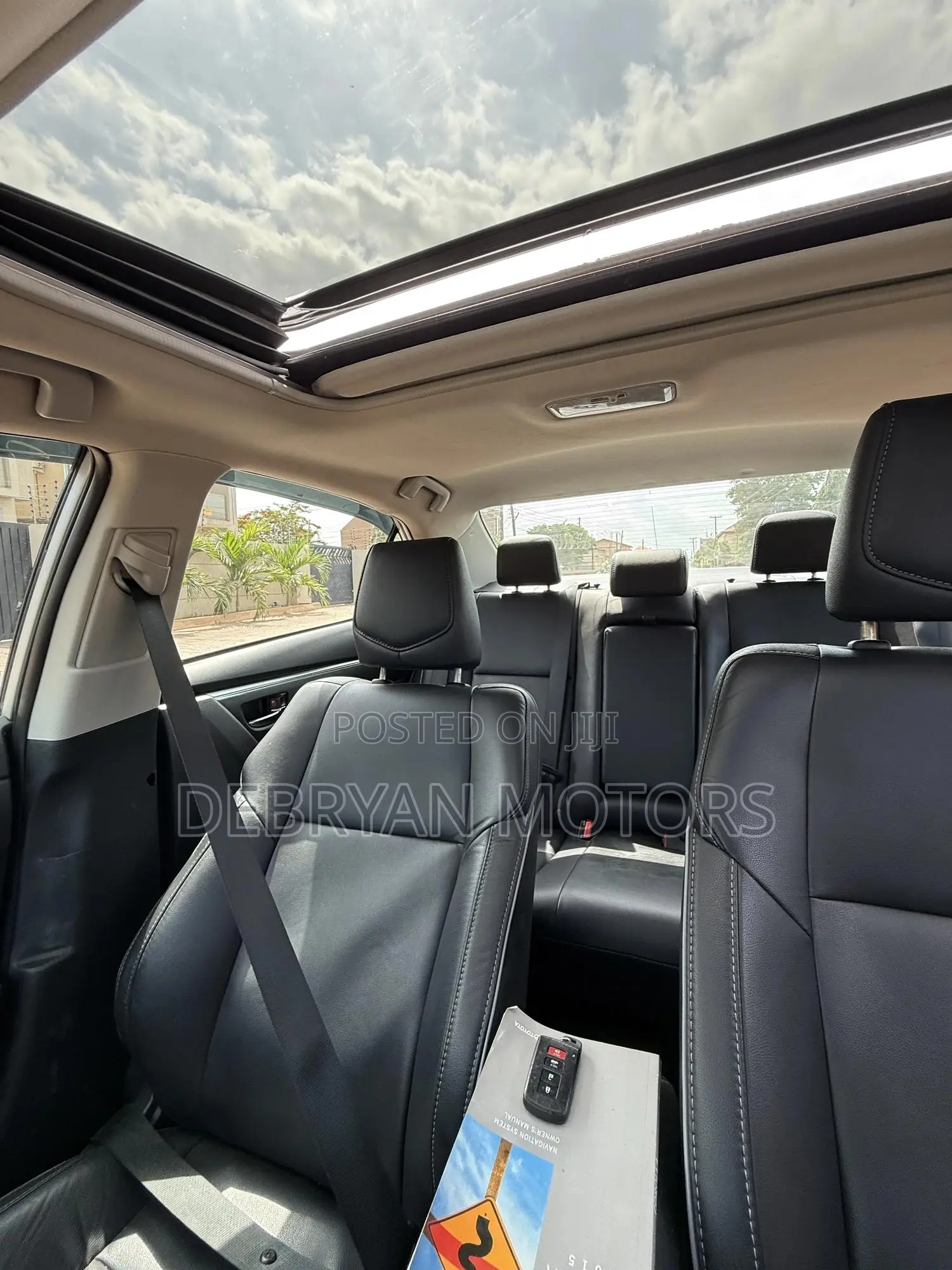 Toyota Corolla S Premium 4dr Sedan (1.8L 4cyl CVT) 2016 Silver