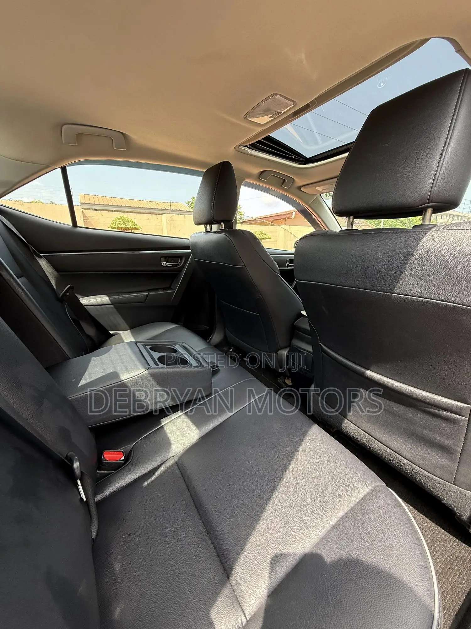 Toyota Corolla S Premium 4dr Sedan (1.8L 4cyl CVT) 2016 Silver