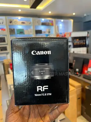 Canon Rf 16mm F/2.8 STM Lens