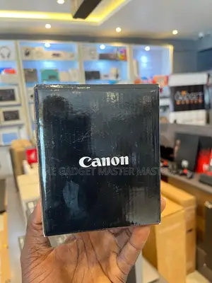 Canon Rf 16mm F/2.8 STM Lens