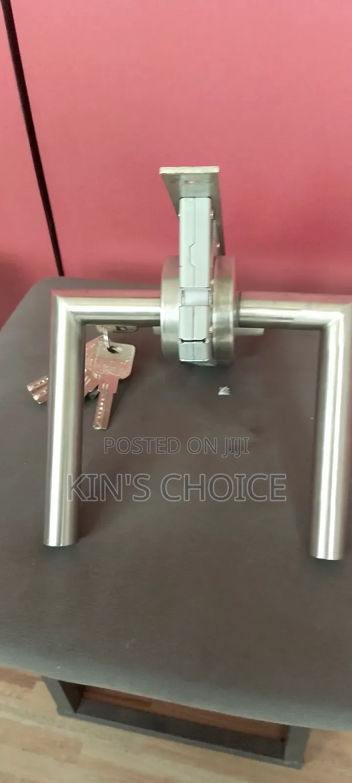 Stainless Steel Door Lock. Is Durable And Safety