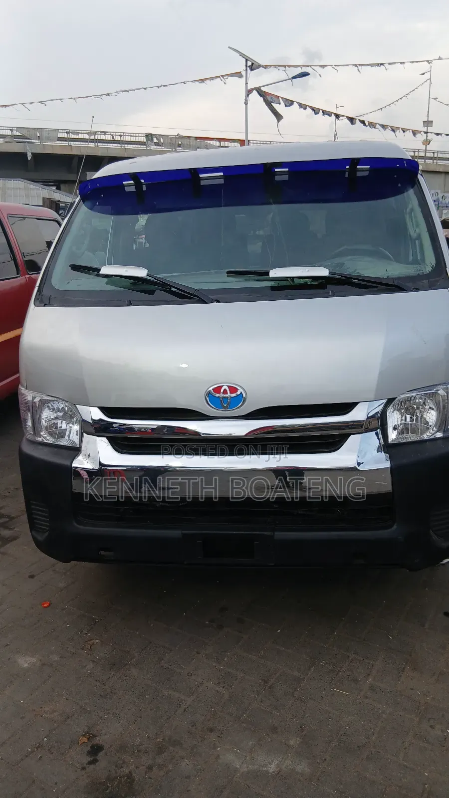 Toyota HiAce 2012 Silver