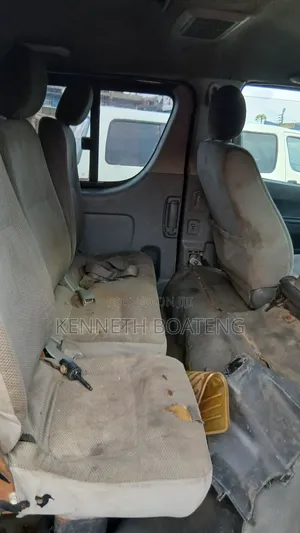 Toyota HiAce 2012 Silver