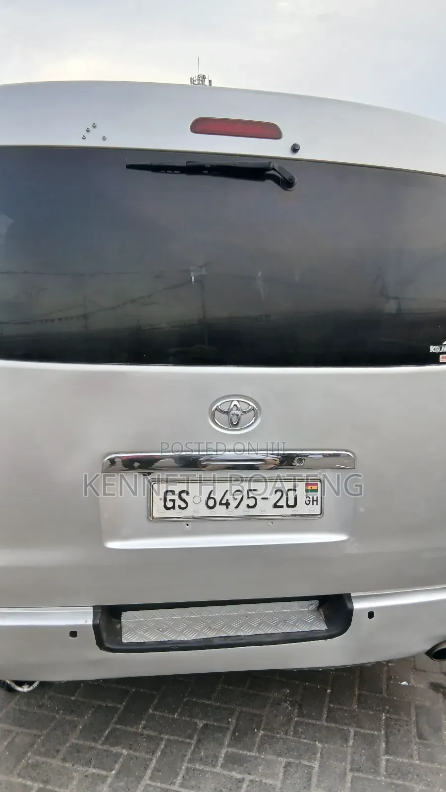 Toyota HiAce 2012 Silver