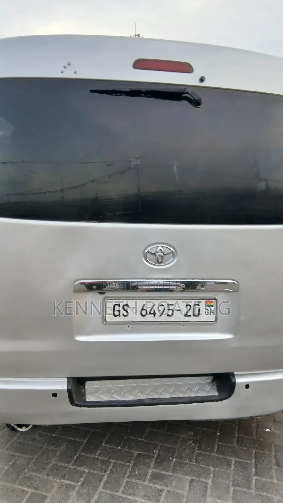 Toyota HiAce 2012 Silver