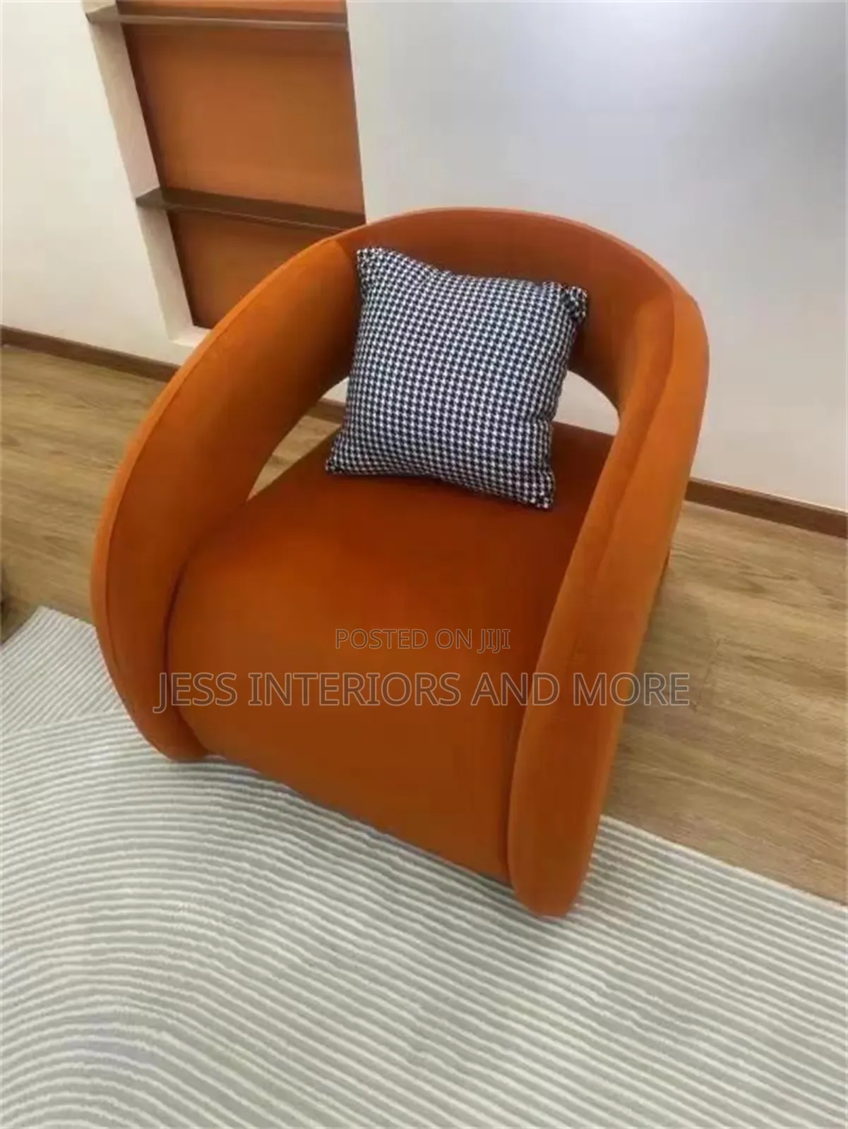 Accent Chair (Sofa)