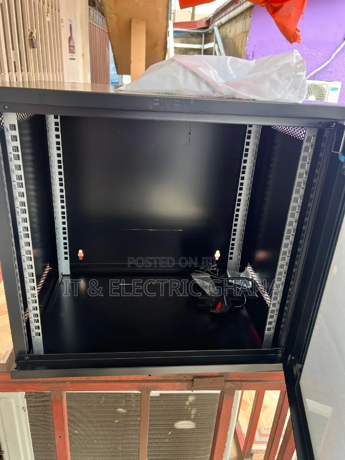 12u Network Cabinet