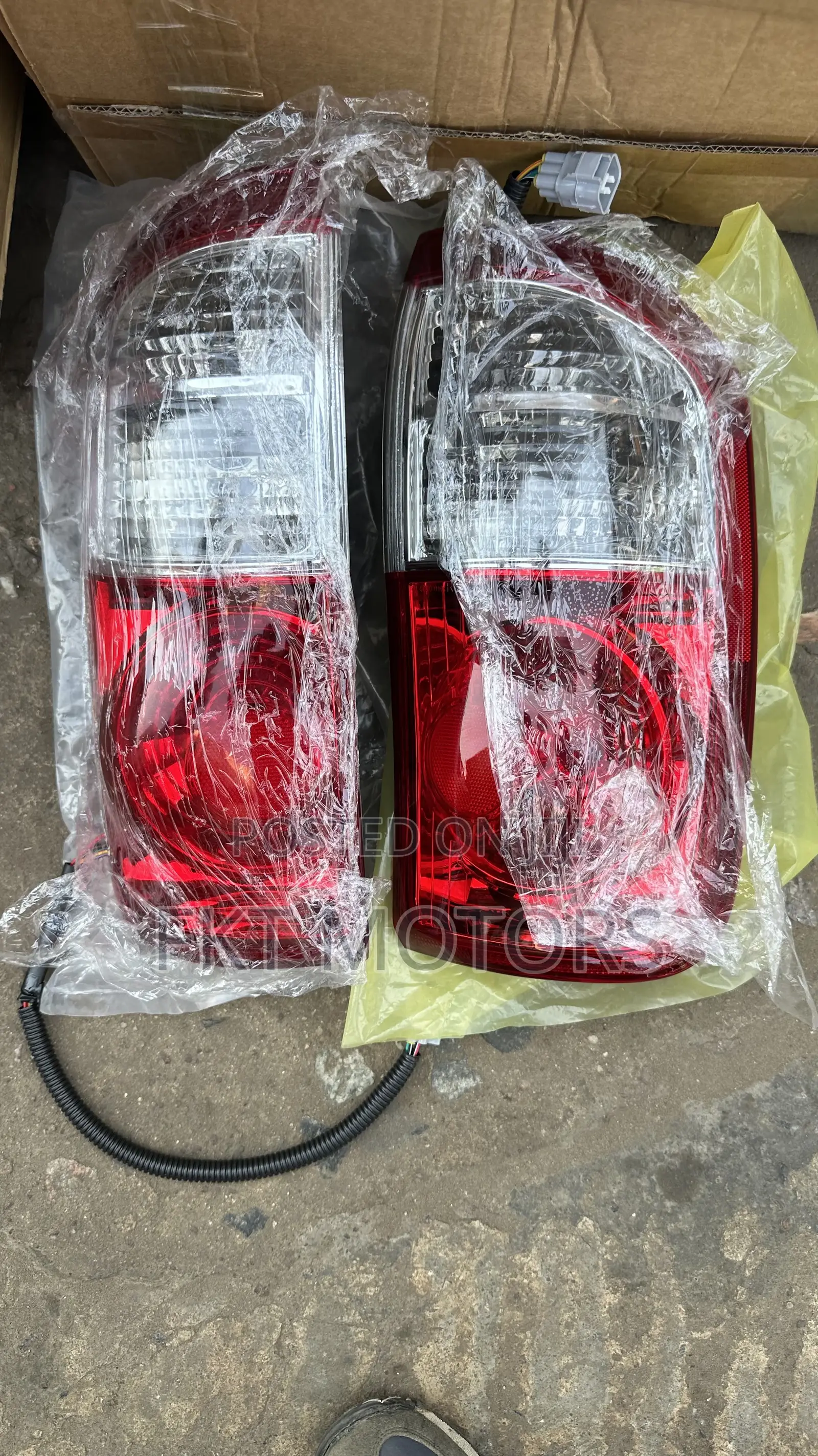 Toyota Tundra Taillight 2003,2004,2005,2006,2007,2008,2009,