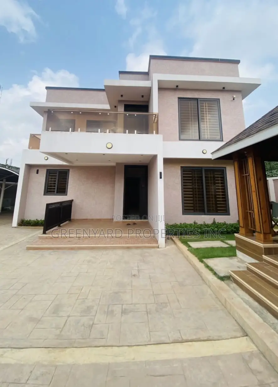 5bdrm House in East Legon for sale