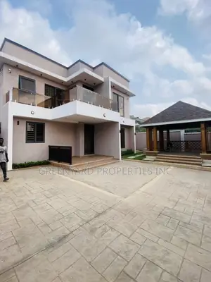 5bdrm House in East Legon for sale