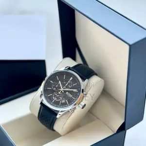 Photo - Luxury Analog Chronograph Quality Leather Watch