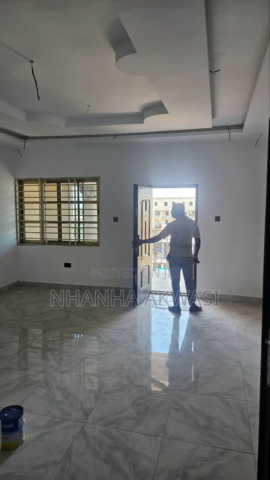 1bdrm Apartment in Community 12, Tema Metropolitan for rent
