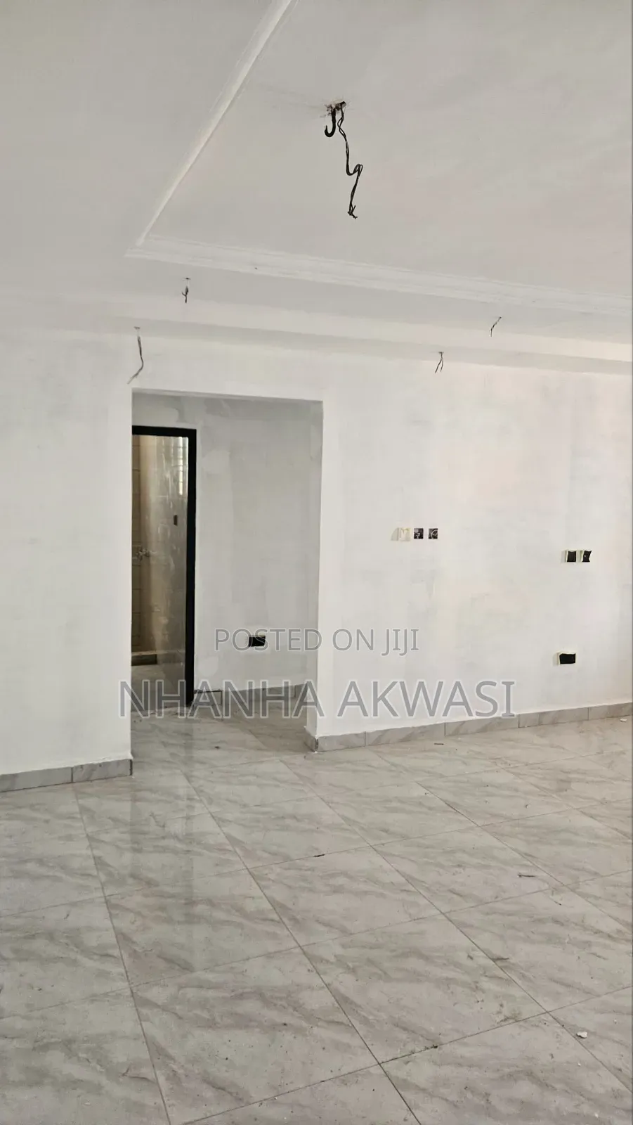 1bdrm Apartment in Community 12, Tema Metropolitan for rent