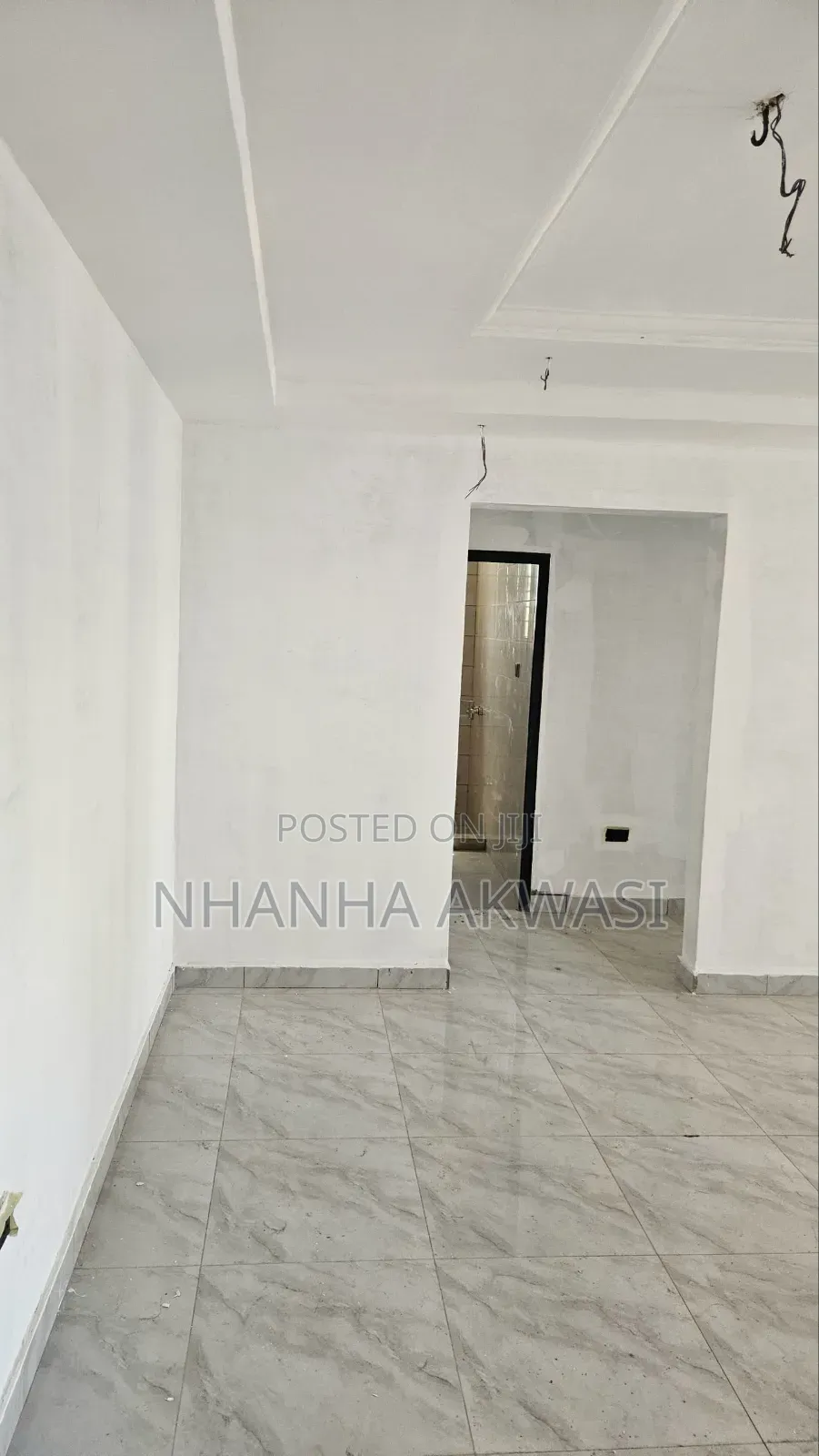 1bdrm Apartment in Community 12, Tema Metropolitan for rent
