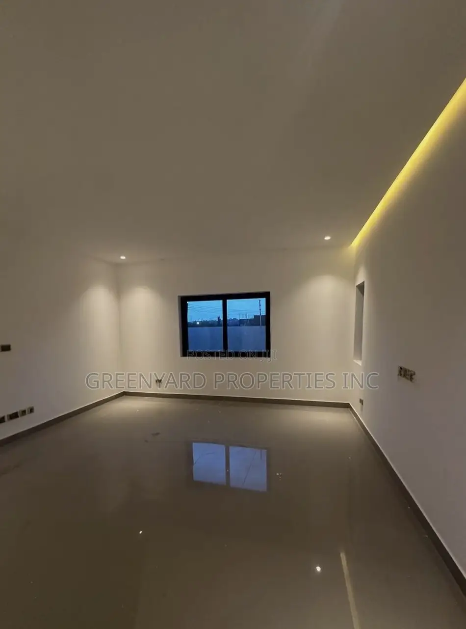 3bdrm House in Lakeside for sale